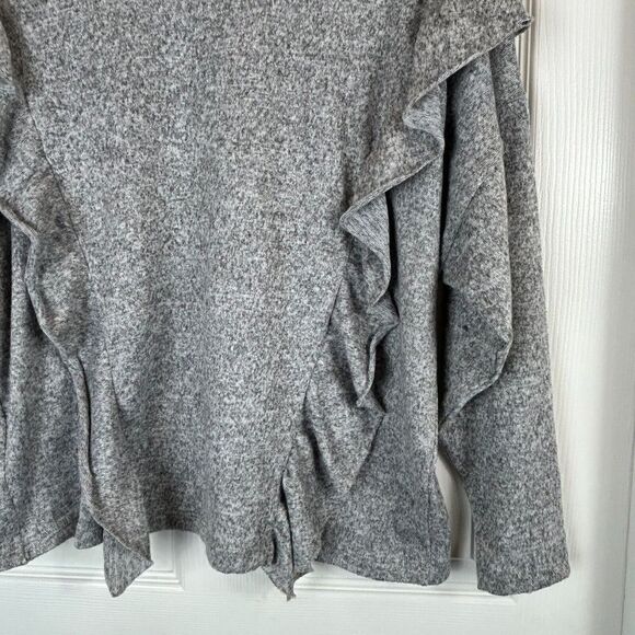Coverstitched Womens Gray Sweater Sz L Long Sleeve Pullover Ruffled Soft Top U - Picture 7 of 11